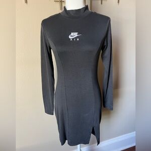 Nike Air Women’s Long Sleeve Dress